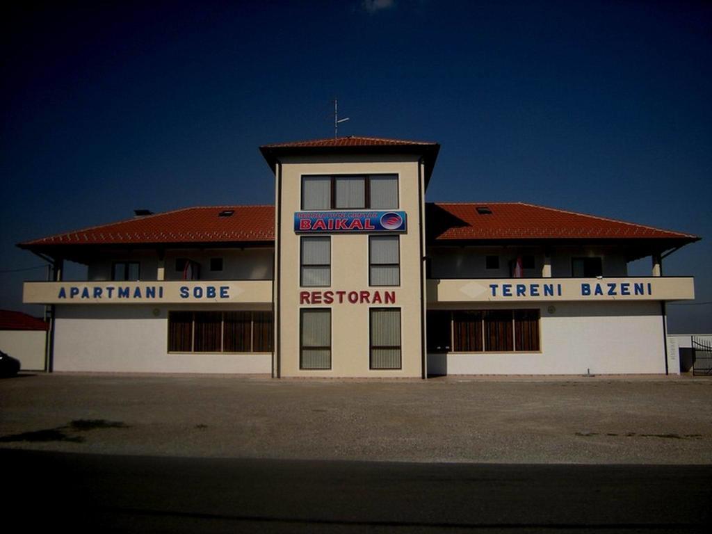 Hotel Bazeni Baikal Topola Exterior foto