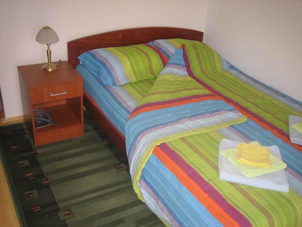 Hotel Bazeni Baikal Topola Habitación foto
